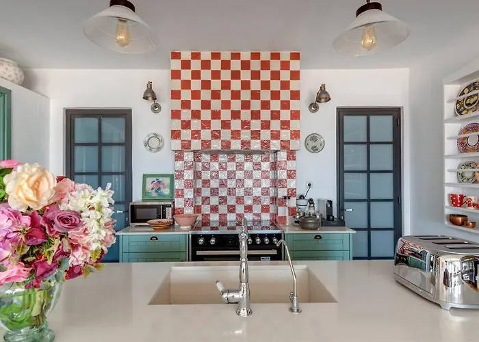 Alma Loca Syros * Ερμούπολη