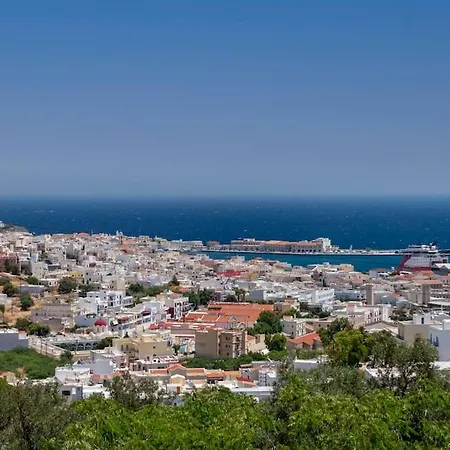 Nyaraló Alma Loca Syros *
