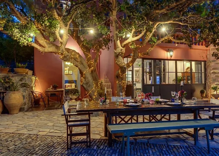 Alma Loca Syros * Ermoupoli