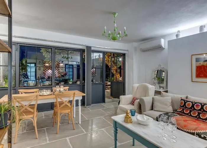 Alma Loca Syros * Hermópolis